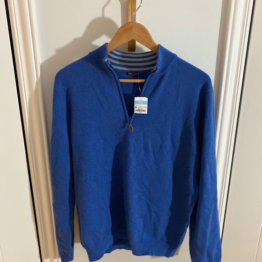 Sweater. - Picture 4 of 4